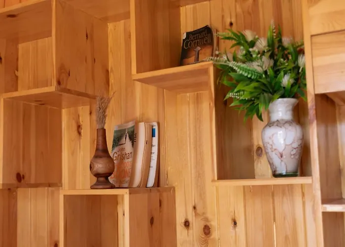 Apartment Tirhal